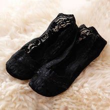 Women's Cotton Lace Antiskid Invisible Liner Low Cut Socks  J4U66