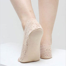 Women's Cotton Lace Antiskid Invisible Liner Low Cut Socks  J4U66