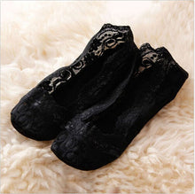Women's Cotton Lace Antiskid Invisible Liner Low Cut Socks  J4U66