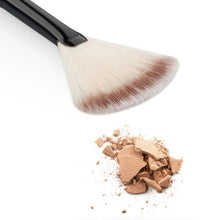 Slim Fan Shape Makeup Brushes Powder Concealer Blending Finishing Highlighter Highlighting Nail Art Brush Beauty Tool J4U66