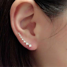 Women Earrings Four-prong Setting 7Pcs Cz Diamonds 18k Gold Plated Earrings Jewelry J4U66