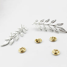 Exquisite Leaf Collar Pin Brooch, Europe and America leaves retro shirt creative golden brooch  J4U66