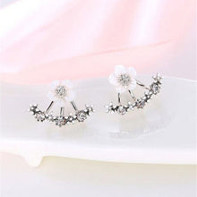Korean Style Small Flower Daisy Piercing Stud Earrings For Women Rhinestone Elegant Silver Earings Jewelry J4U66