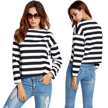 women long sleeve t-shirts slash neck black and white striped print crop tops ladies causal tee shirt femme J4U66