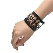 Punky Style Hollow Cuff Retro Braid Big Black Metal Bangles For Women Men Charm vintage Wide Bracelet J4U66