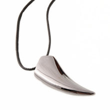 Brave Men's Necklace Stainless Steel Wolf Tooth Necklace Animal Pendant Necklaces Jewelry Gift J4U66