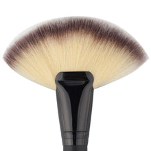 New Pro Fan Shape Blush Make Up Brushes Tool Face Powder Soft Foundation Blending Cosmetic Brusher Pincel Maquiagem J4U66