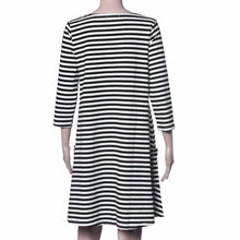 Family Matching OutfitsMother Black And White Striped Dress Casual Family Clothes Women Dress J4U66