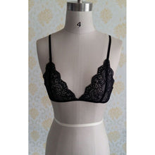 Sexy Floral Lace Triangle Bra Bustier Sheer Bralette Unpadded Camis Crop Top Lady Bras Clothes J4U66