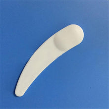 50pcs Mini Cosmetic Spatula Scoop Disposable Mask White Plastic Spoon Makeup Maquillage Tools J4U66