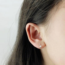 Artistic Gift Lovely Silver Plated Asymmetry Musical Note Shape Ear Stud Earrings J4U66