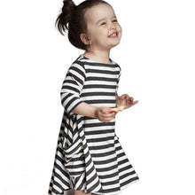 Baby & Mom Family Matching Outfits Dress Kids Pajamas Stripe Three Quater Sleeve Mother and Child Clothing J4U66