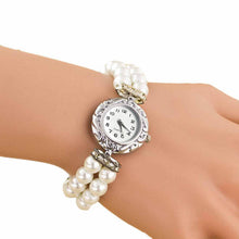 Bracelet Watch Women Ladies Students Fashion Quartz-watchClock Imitation Golden Pearl Chain Wrist Watches Quartz  J4U66