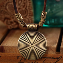 Cool Rock Round Pendant Long Chain Necklace Vintage PU Leather Pendant Necklace J4U66