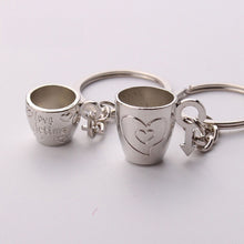 Creative 2Pcs/Pair Romantic Couple Cups Keychain for Lovers Metal Keychain Wedding Gifts  J4U66