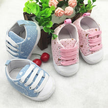 Cute Love Polka Dot Print Crib Shoes Boys Girls Laces Up Anti-Slip Sneaker J4U66