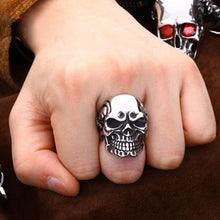 Ring Stainless Steel Rings For Man Big Tripple Skull Ring Punk Biker Jewelry J4U66