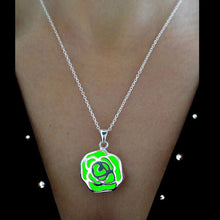 Women Chocker Pendants Necklace Glow In The Dark Locket Hollow Glowing Rose Shape Stone Pendant J4U66