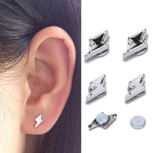 Women Lightning Shape Stud Earrings White Black Magnet Clipped Women Earrings Stud J4U66