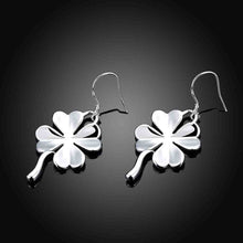lovely silver plated earring four leaf clover earcuff oso J4U66