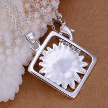 lovely silver plated pendant necklace quartet daisy colliercharm J4U66