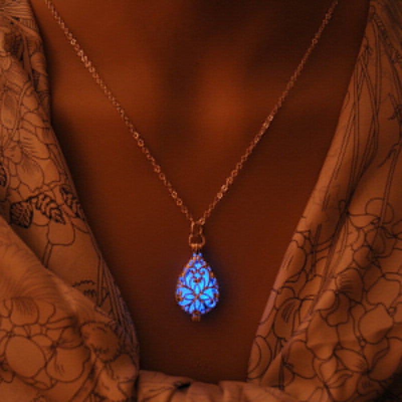 Glow In The Dark Locket Silver Hollow Glowing Stone Pendant Luminous Statement Chocker Pendants Necklace For Women J4U66