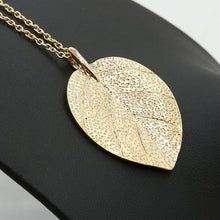 Gold Color Leaf Pendant Necklaces & Pendants For Women Chain Necklace For Women Costume Jewelry J4U66