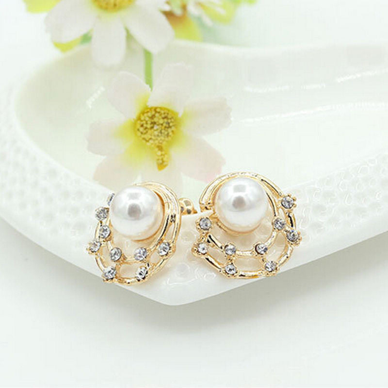 Gold Plated Starry Sky Women Shining Crystal Shell Simulated Pearl Round Stud Earrings  Pearl Earrings J4U66