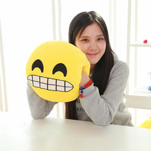 Hand RNail Art Soft Cute Emoji Expression Of Hands Warmer Cushion Intervene Pillow Toy Gift Hand Holder Arm Hand Rests J4U66