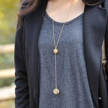 Classic Crystal Hollow Out Two Ball Rhinestone a Long Section of High Texture Flash Spher 18K Gold Plated Necklace J4U66