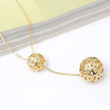 Classic Crystal Hollow Out Two Ball Rhinestone a Long Section of High Texture Flash Spher 18K Gold Plated Necklace J4U66
