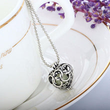 Women Chocker Pendants Necklace Glow In The Dark Locket Hollow Glowing Five Circles Shape Stone Pendant J4U66