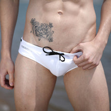 Sexy Men's Classic Triangular Briefs Beach Slim Swimwear Underwear J4U66
