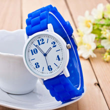 Women Ssilicone Motion Clock WristWatch Analog Quartz Watch Wrist Watches&  J4U66