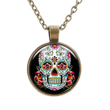 Vintage Skull Cabochon Silver plated Glass Chain Pendant Necklace abus J4U66