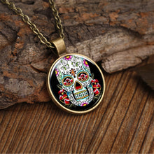 Vintage Skull Cabochon Silver plated Glass Chain Pendant Necklace abus J4U66