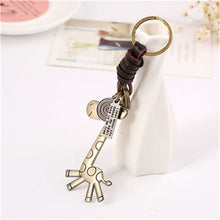 s Trendy Cute PU leather giraffe keychain creative Punk Style key chain charm alloy Accessories gift For Women J4U66