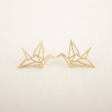 Cute Origami Crane Stud Earrings Lovely Hollowed Ear Studs Chic Birds Earrings Korean Pendientes Women Jewelry J4U66