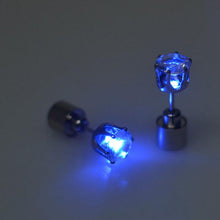 New LED Flashing Light Up Earring Bling Dance Party Disco Ear Studs  J4U66