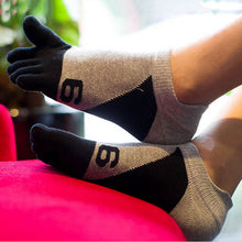 Men Five Finger Socks Men Cotton Socks 6 Print Hit Color Breathable Ankle Socks fit Asian Size 39-44 J4U66