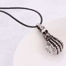 Personal Necklace Metal Hand Bone Skull Pendant Gift Sliver Popular Men Accessories 3.6*2.3cm J4U66