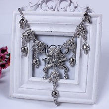 Pirates of the Caribbean Choker Jewelry Vintage Bones Chains Rhinestones Skulls Pendants Necklaces J4U66