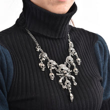 Pirates of the Caribbean Choker Jewelry Vintage Bones Chains Rhinestones Skulls Pendants Necklaces J4U66