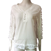 Plus Size Women Fashion Loose Chiffon V-Neck Tops Three Quarter Sleeve Hollow Out Shirt Casual Three Quarter Blouse  J4U66