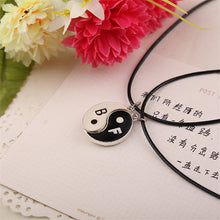 Two Bagua Charm Pendant Necklaces Jewelry Best Friends Ying Yang Necklaces J4U66