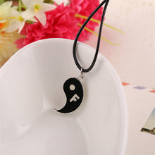 Two Bagua Charm Pendant Necklaces Jewelry Best Friends Ying Yang Necklaces J4U66
