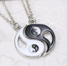 Unique Personalized Gifts Yin Yang Pendant Necklace Black White Couple Sister Friend Friendship Jewelry J4U66