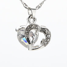 Valentine's Day Gift Silver Plated Pendant Crystal Heart Necklace Charming Precious Heart Necklace of Lovers J4U66