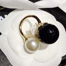 Vintage Finger Rings For Women Black White Jewelry Accessories Lady's Gifts  Double Big Pearl Rings J4U66