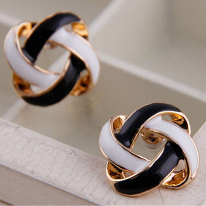 White Black Spiral Stud Earring Hollow Across Women EarringsWomen's Jewelry Gifts Stud Earrings J4U66
